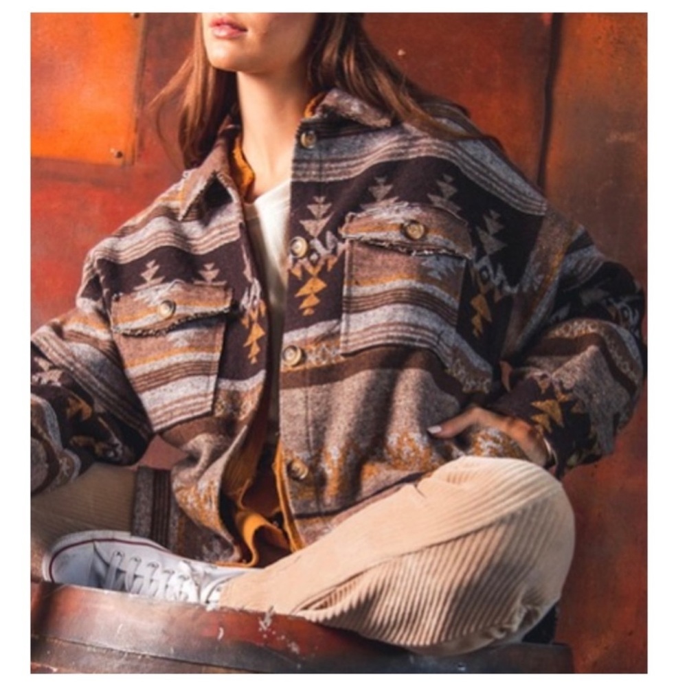 Oversized Aztec print shacket - Picture 2 of 4